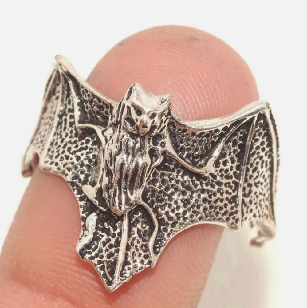 New 3D Flying Bat Silver Ring.